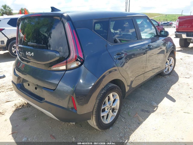 2023 KIA SOUL LX 4