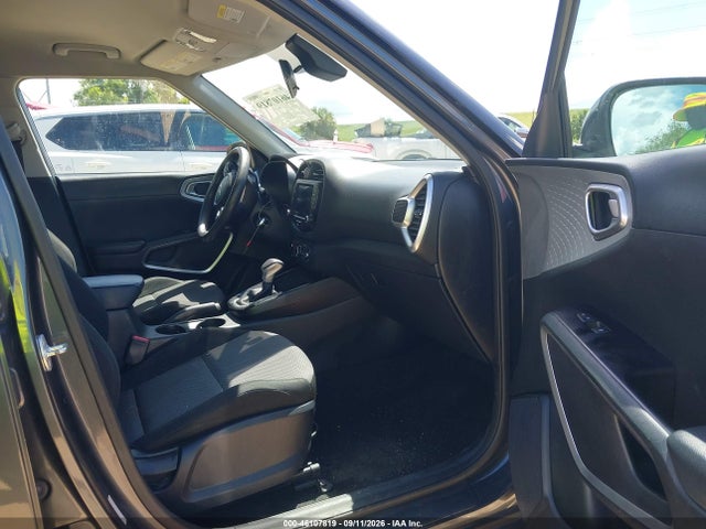 2023 KIA SOUL LX 5