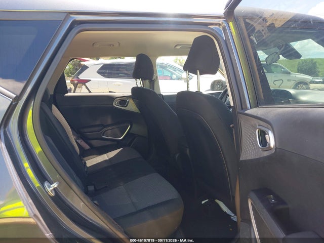 2023 KIA SOUL LX 8
