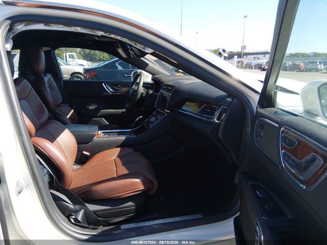 2019 LINCOLN CONTINENTAL RESERVE 5
