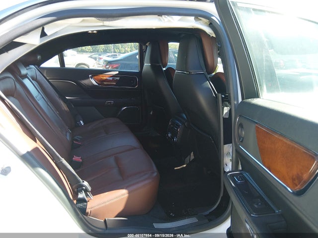 2019 LINCOLN CONTINENTAL RESERVE 8
