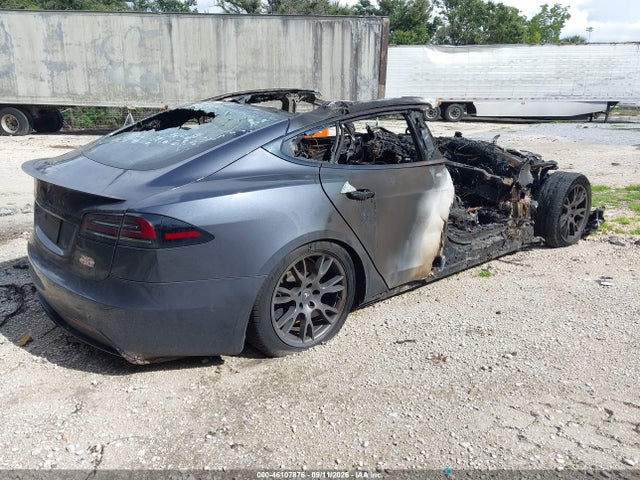 2022 TESLA MODEL S PLAID TRI MOTOR ALL-WHEEL DRIVE 4
