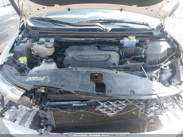 2021 CHRYSLER PACIFICA HYBRID LIMITED 10
