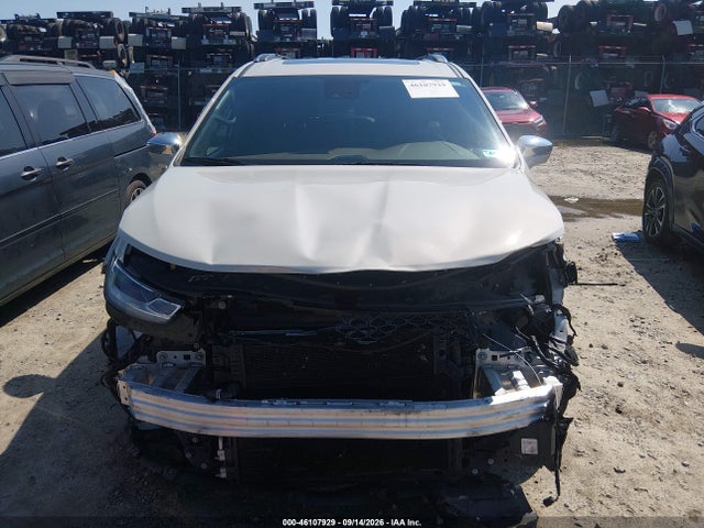 2021 CHRYSLER PACIFICA HYBRID LIMITED 13