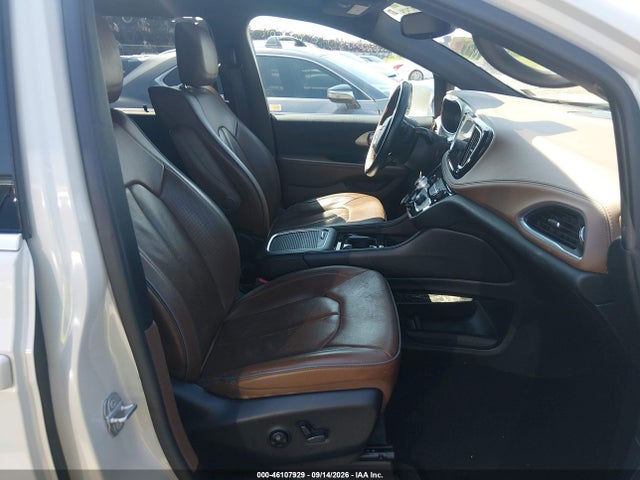 2021 CHRYSLER PACIFICA HYBRID LIMITED 5