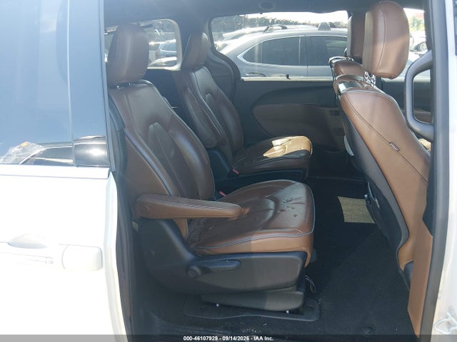 2021 CHRYSLER PACIFICA HYBRID LIMITED 8