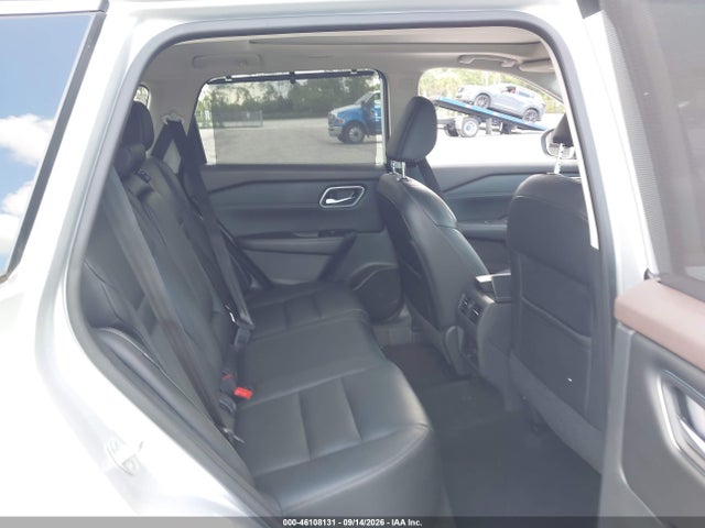 2021 NISSAN ROGUE SL FWD 8