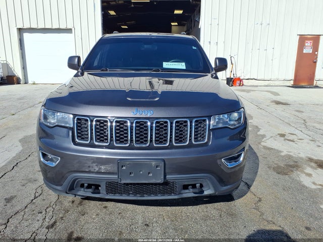 2017 JEEP GRAND CHEROKEE LAREDO 4X4 13