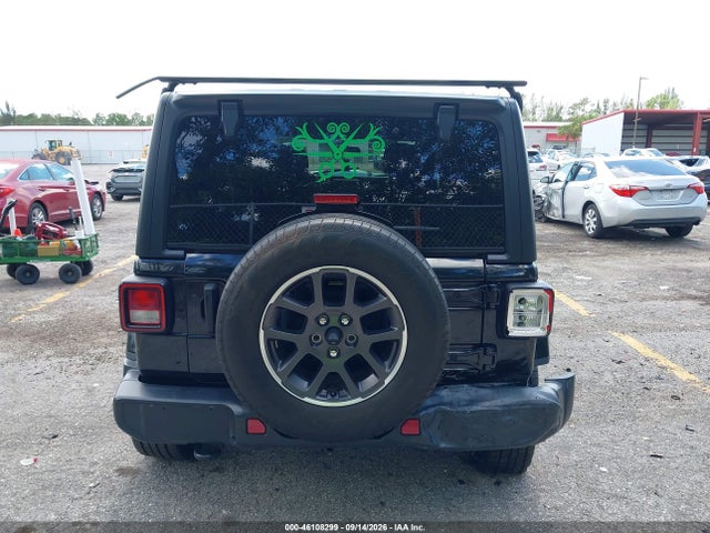 2021 JEEP WRANGLER UNLIMITED SAHARA 4X4 17