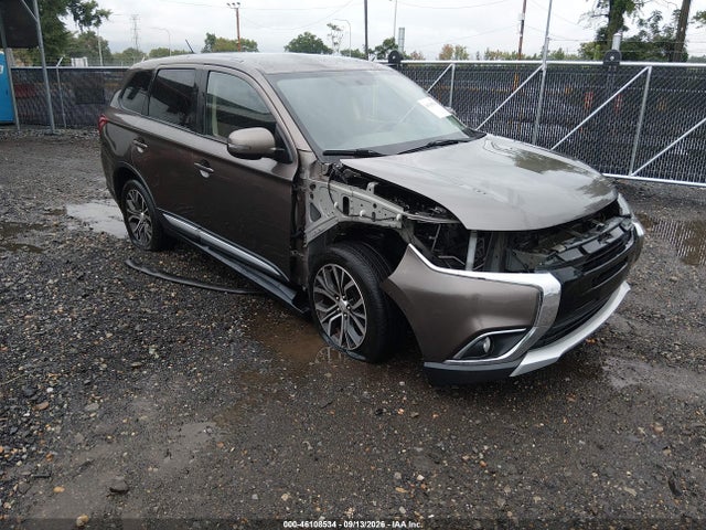 2016 MITSUBISHI OUTLANDER SE