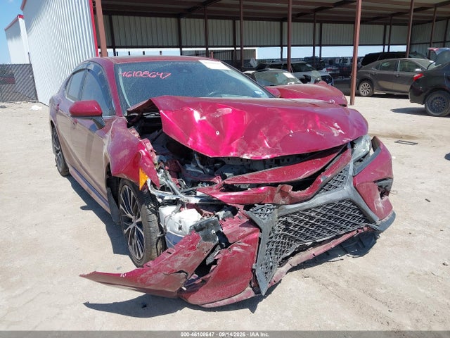 2018 TOYOTA CAMRY SE
