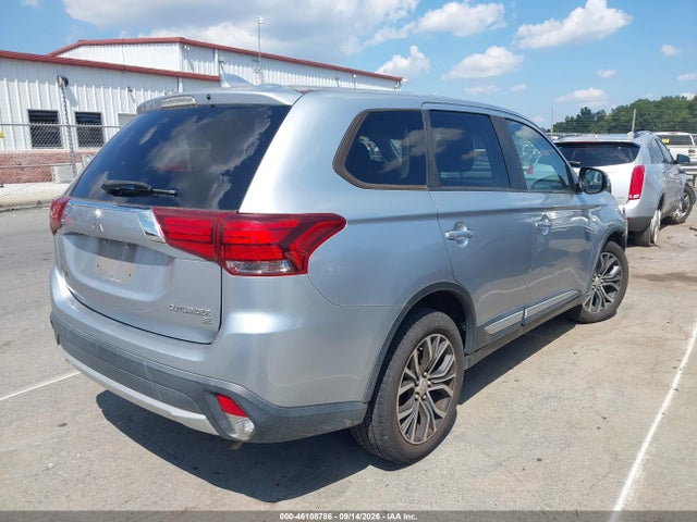 2017 MITSUBISHI OUTLANDER SE 4
