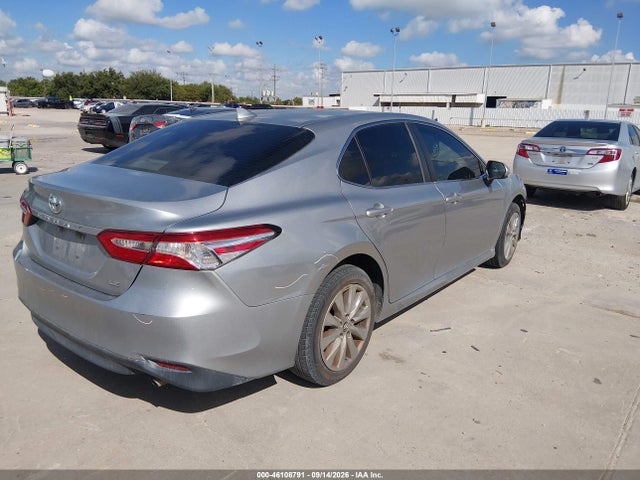 2019 TOYOTA CAMRY LE 4