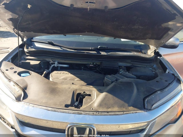 2021 HONDA PILOT AWD TOURING 8 PASSENGER 10