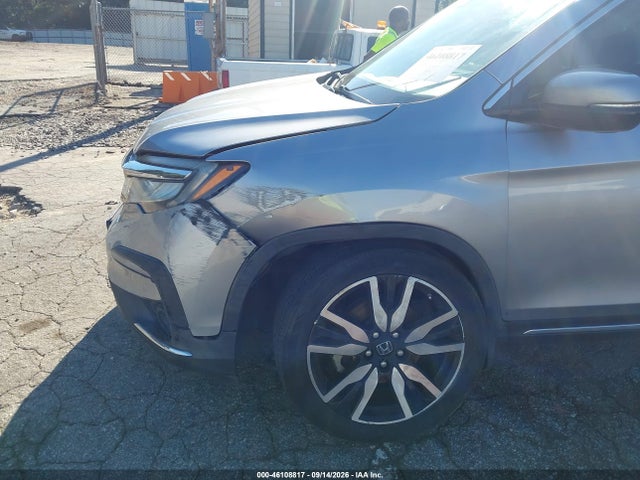 2021 HONDA PILOT AWD TOURING 8 PASSENGER 6