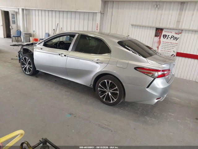 2019 TOYOTA CAMRY SE 3