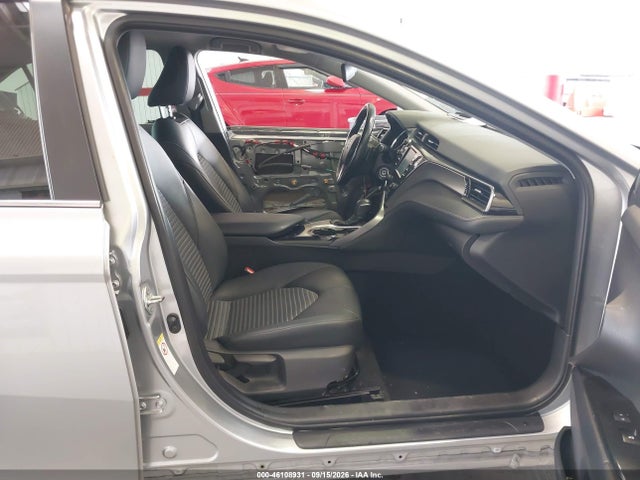 2019 TOYOTA CAMRY SE 5