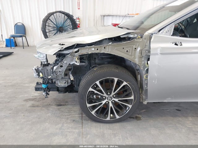 2019 TOYOTA CAMRY SE 6
