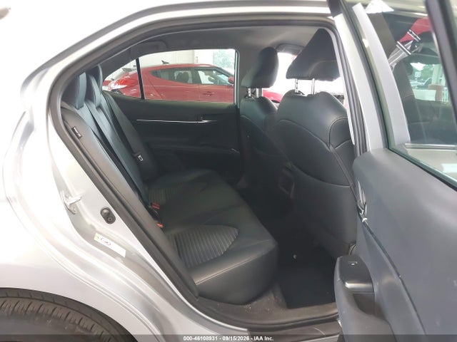 2019 TOYOTA CAMRY SE 8