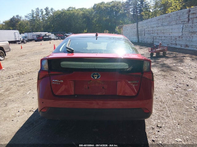 2019 TOYOTA PRIUS XLE 16