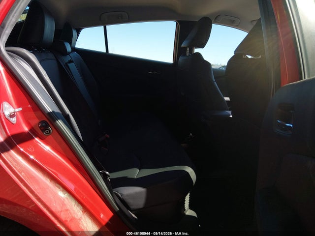 2019 TOYOTA PRIUS XLE 8