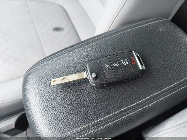 2018 KIA RIO S 11