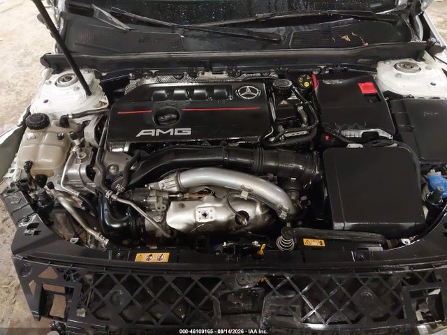 2021 MERCEDES-BENZ AMG A 35 4MATIC 10