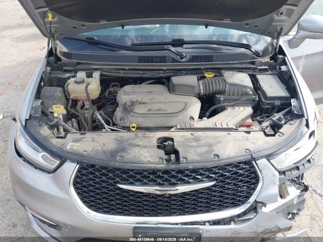 2021 CHRYSLER PACIFICA TOURING L 10