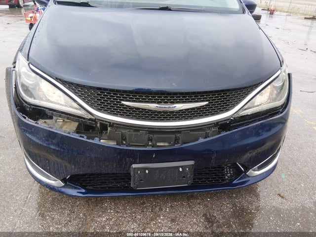 2017 CHRYSLER PACIFICA TOURING-L 6