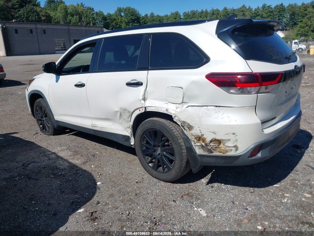 2019 TOYOTA HIGHLANDER SE 6