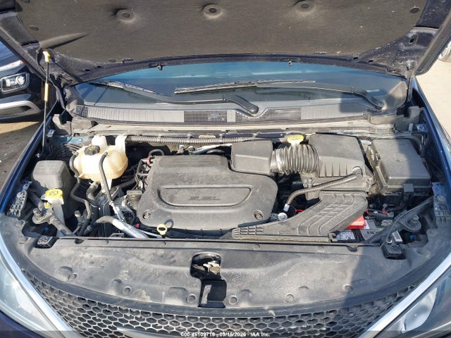 2019 CHRYSLER PACIFICA TOURING L 10