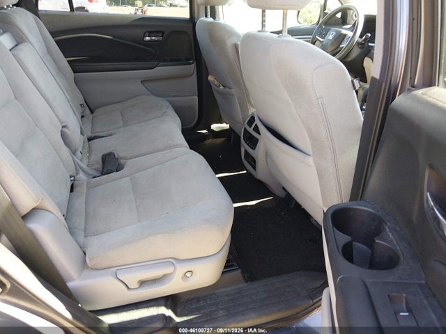 2019 HONDA PILOT EX 8