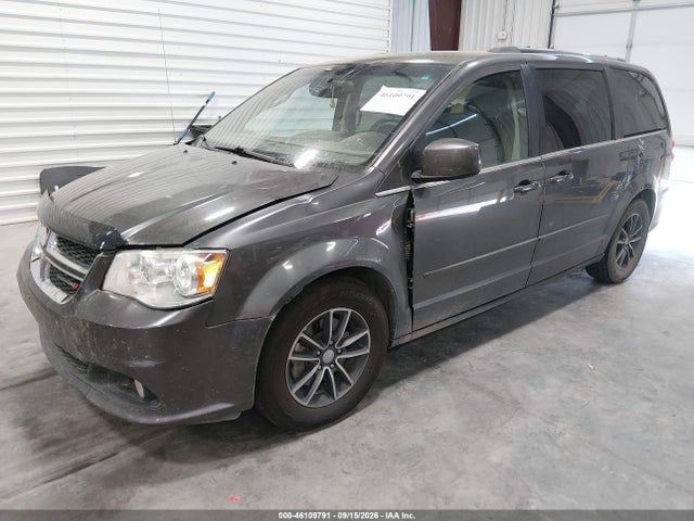 2017 DODGE GRAND CARAVAN SXT 2