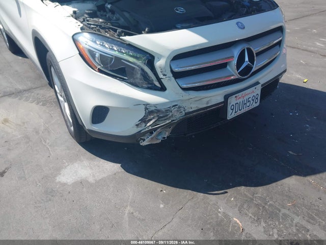 2017 MERCEDES-BENZ GLA 250 4MATIC 6