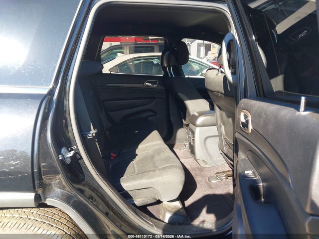 2017 JEEP GRAND CHEROKEE LAREDO 4X2 8
