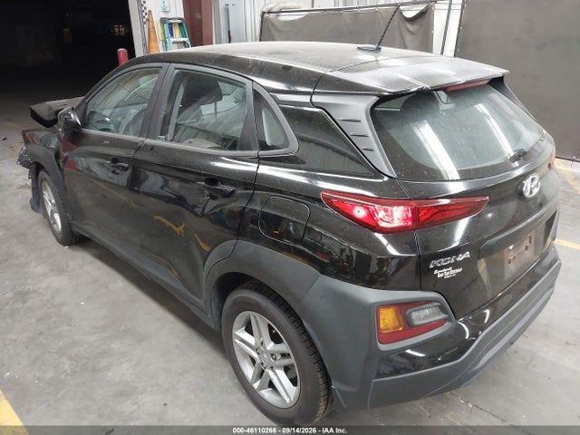 2021 HYUNDAI KONA SE 3