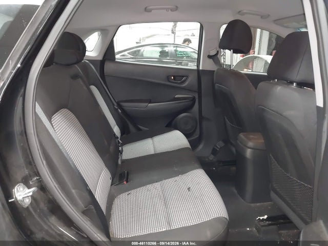 2021 HYUNDAI KONA SE 8