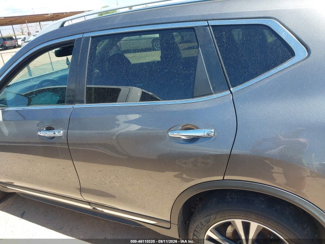 2017 NISSAN ROGUE SL 14