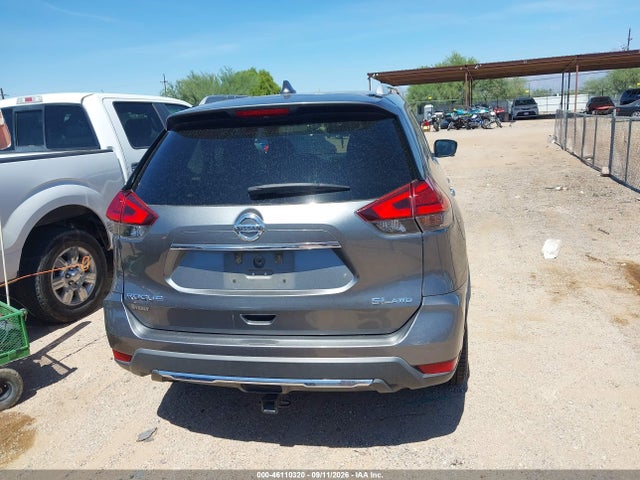 2017 NISSAN ROGUE SL 16