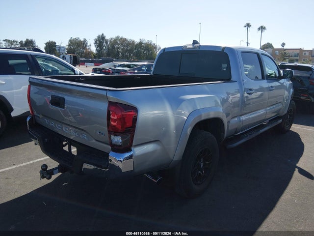 2022 TOYOTA TACOMA SR5 V6 4