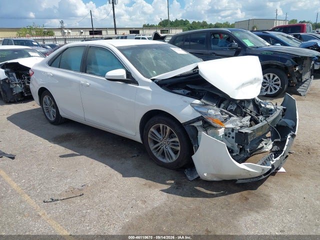 2015 TOYOTA CAMRY SE
