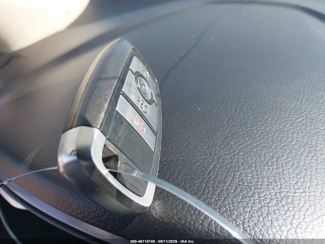2019 FORD FUSION SE 11