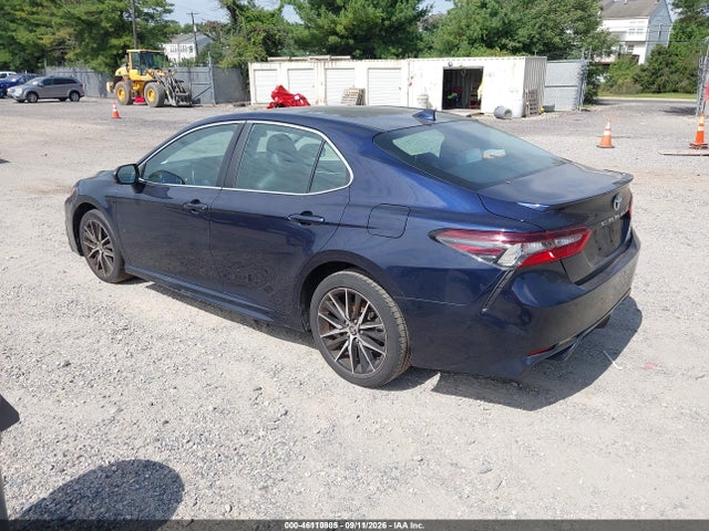 2021 TOYOTA CAMRY SE 3