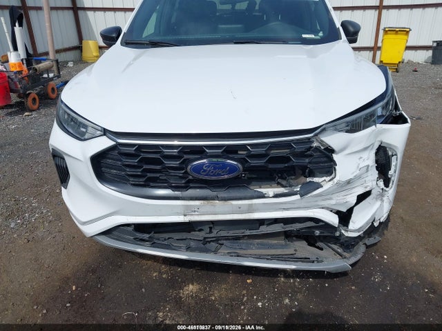 2023 FORD ESCAPE ST-LINE 6