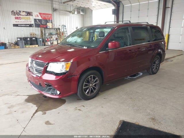 2017 DODGE GRAND CARAVAN SXT 2