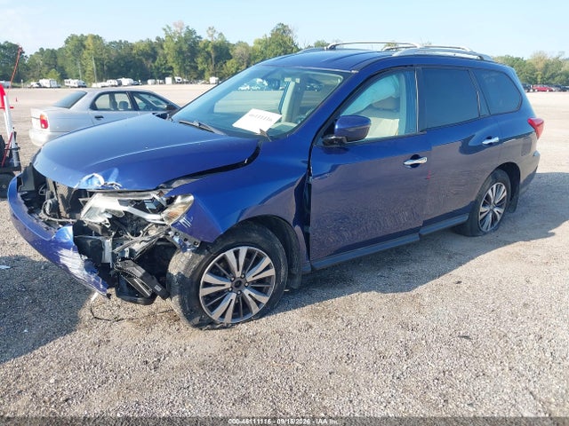 2017 NISSAN PATHFINDER SV 2