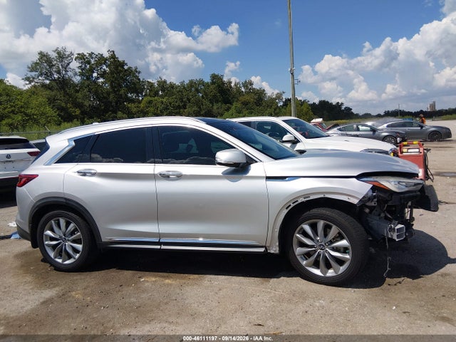 2019 INFINITI QX50 LUXE 13