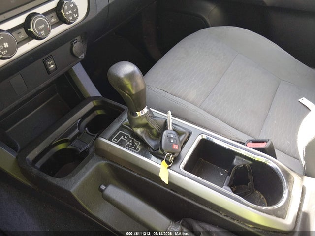 2019 TOYOTA TACOMA SR5 11