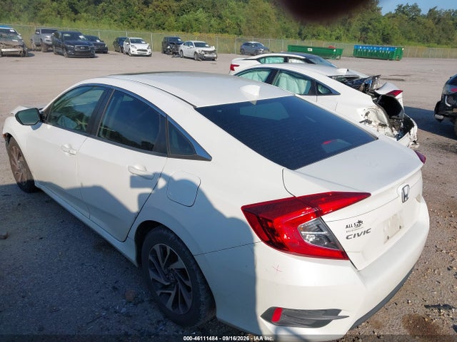 2017 HONDA CIVIC EX 3