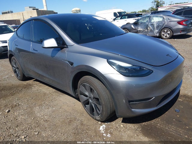 2025 Tesla Model Y Long Range Dual Motor Rear-Wheel Drive